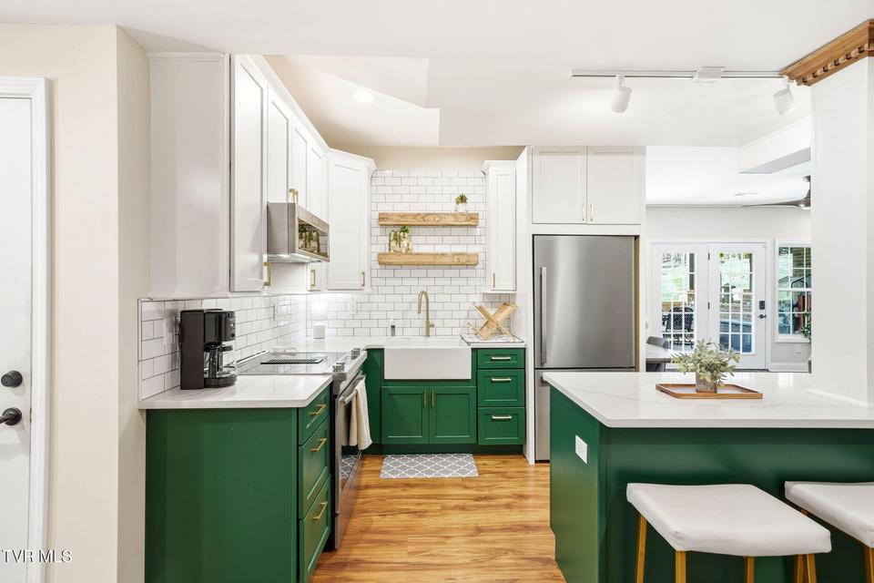 Photo #52: 425 Settlers Way