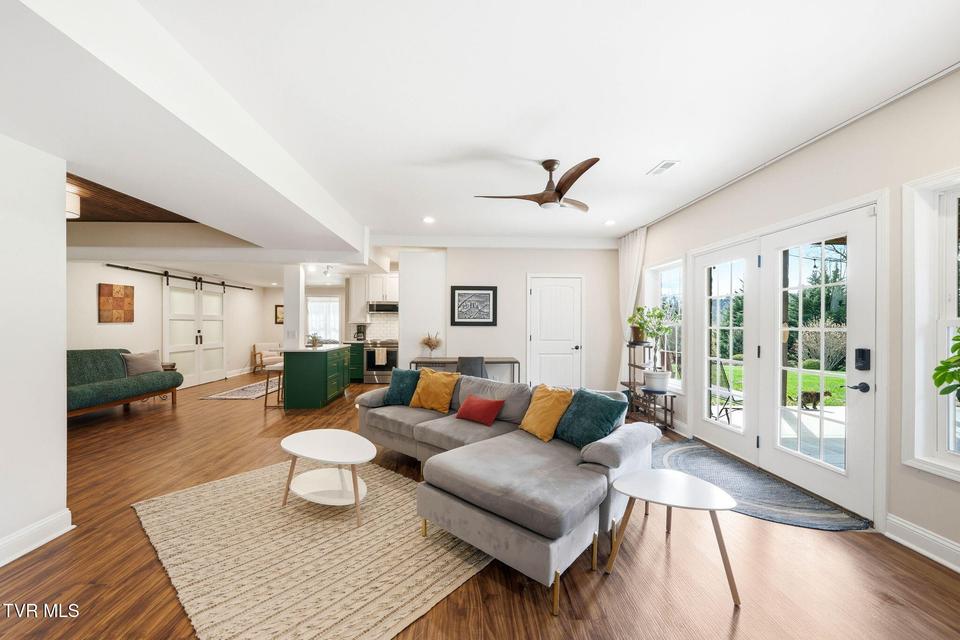 Photo #56: 425 Settlers Way