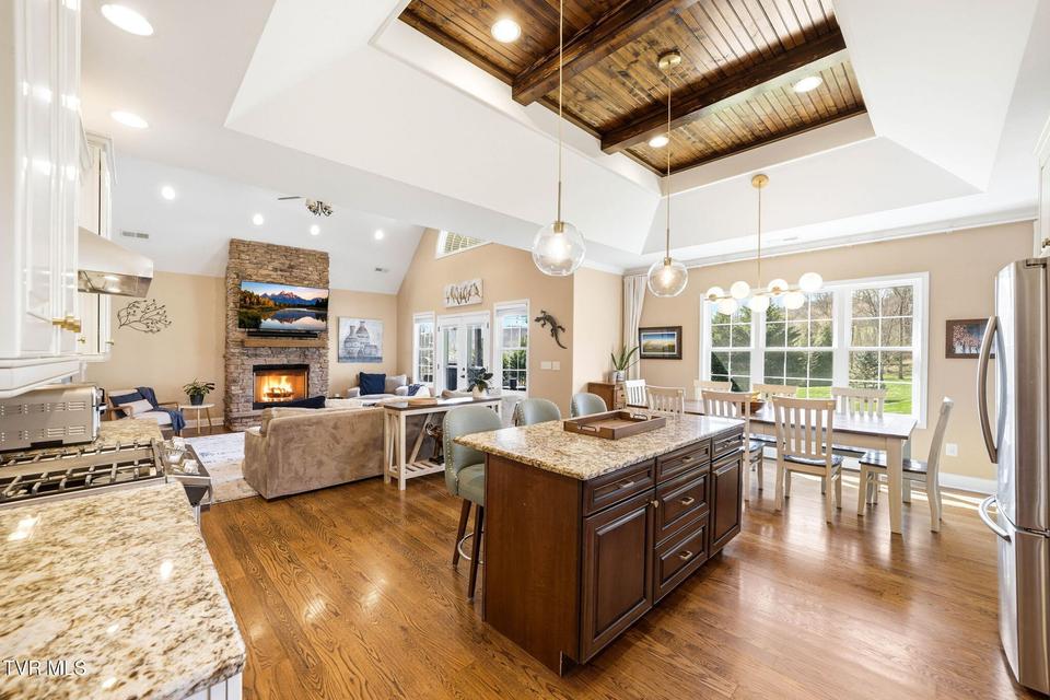 Photo #17: 425 Settlers Way