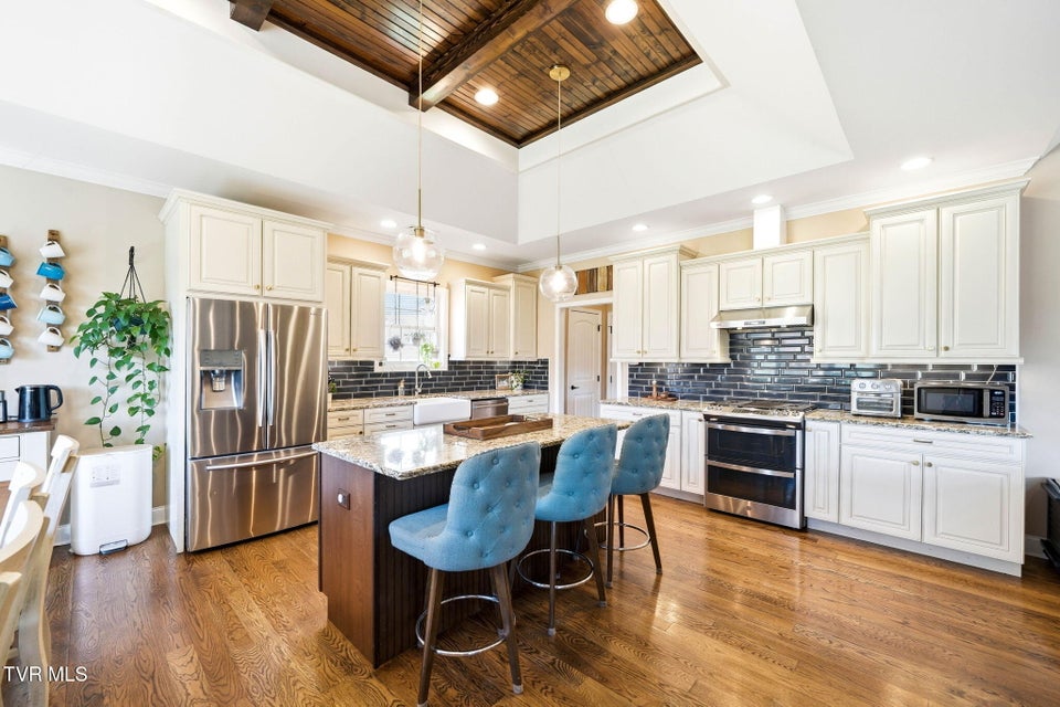 Photo #12: 425 Settlers Way