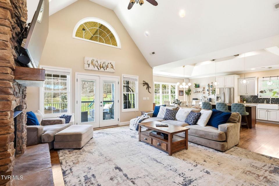 Photo #8: 425 Settlers Way