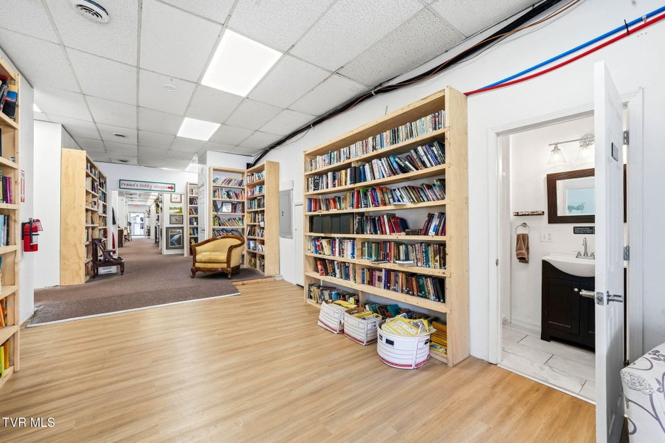 Photo #33: 114 West Jackson Street