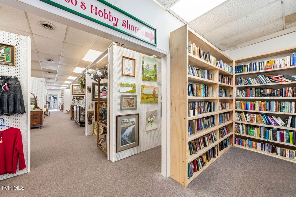 Photo #36: 114 West Jackson Street