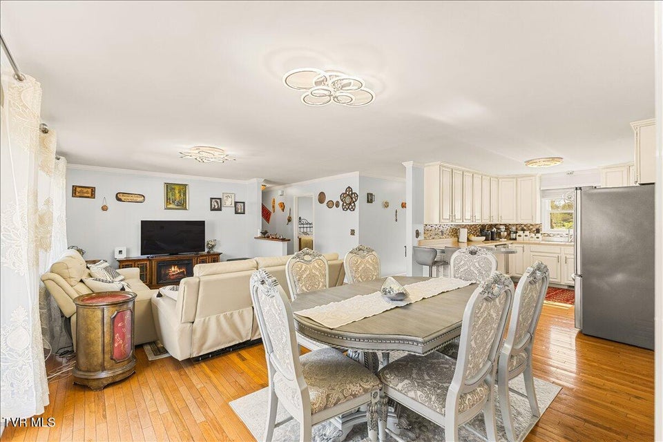 Photo #17: 1605 Southwest Avenue