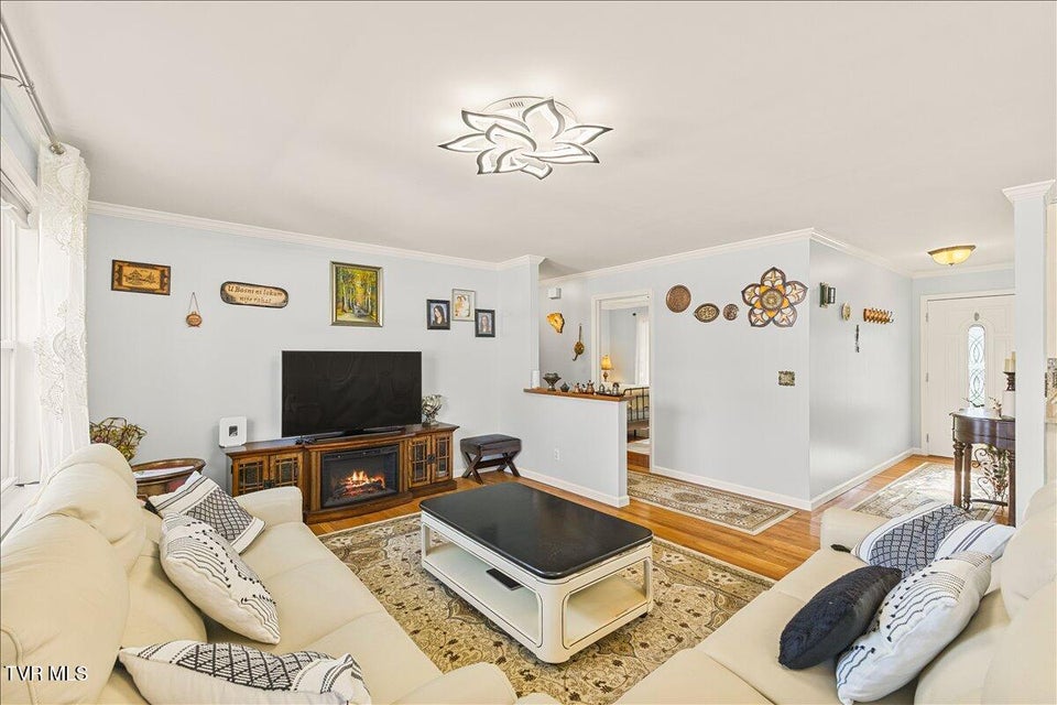 Photo #18: 1605 Southwest Avenue