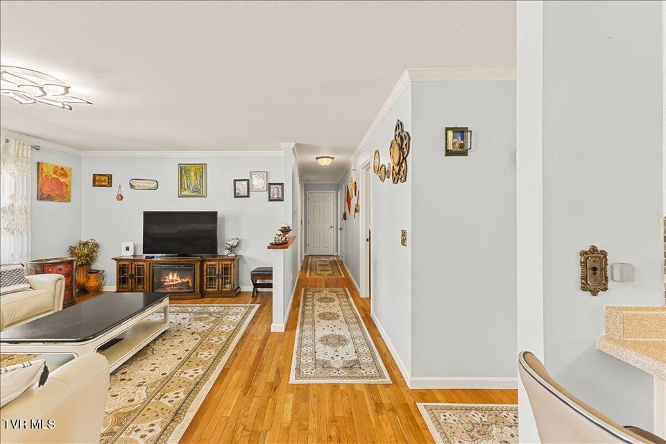 Photo #20: 1605 Southwest Avenue