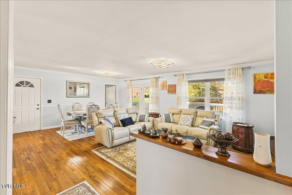 Photo #24: 1605 Southwest Avenue