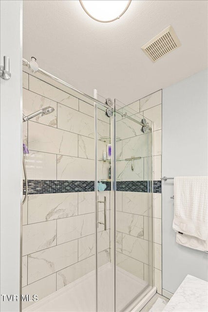 Photo #34: 1605 Southwest Avenue