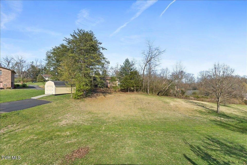 Photo #40: 1605 Southwest Avenue