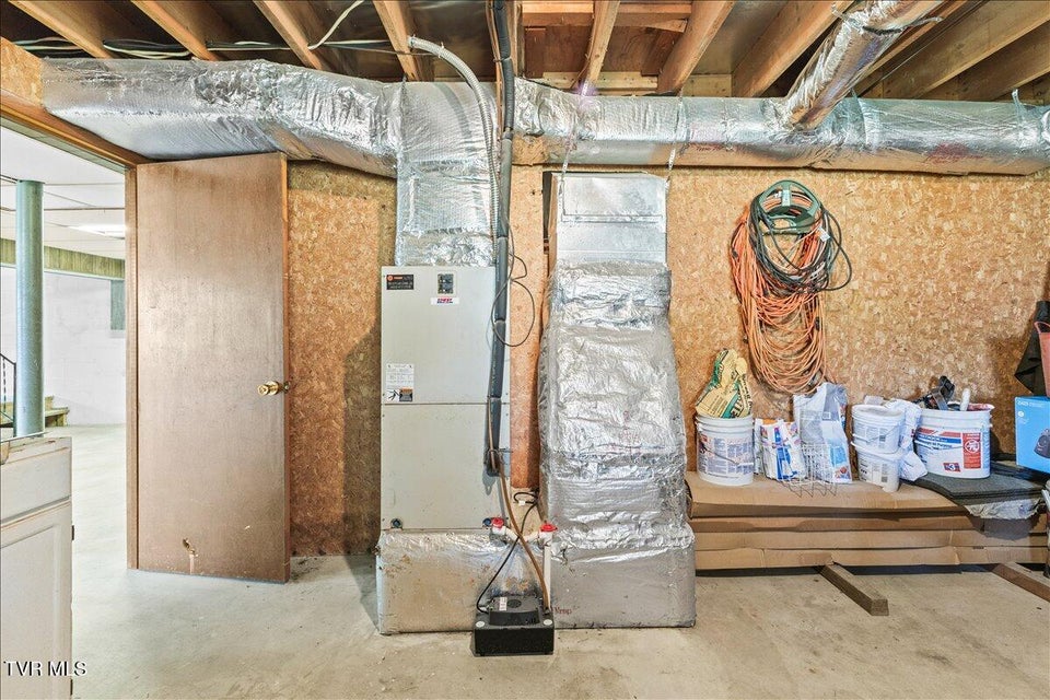 Photo #49: 1605 Southwest Avenue