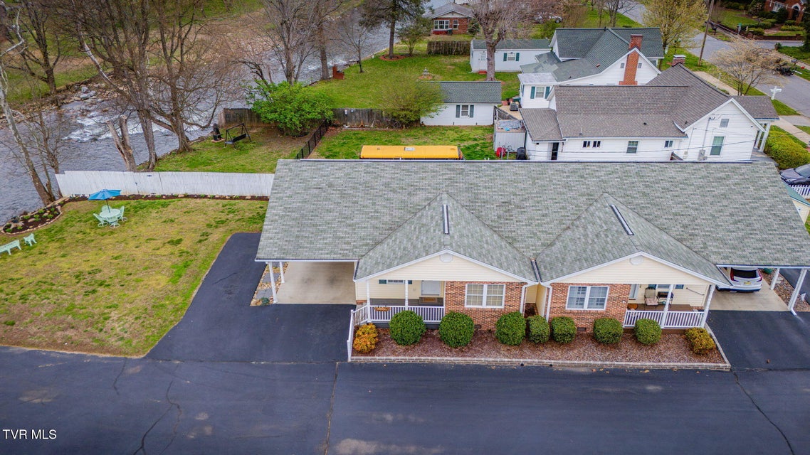 Photo #3: 703 Main Street