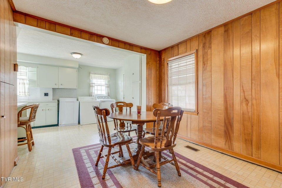 Photo #13: 902 Federal Street