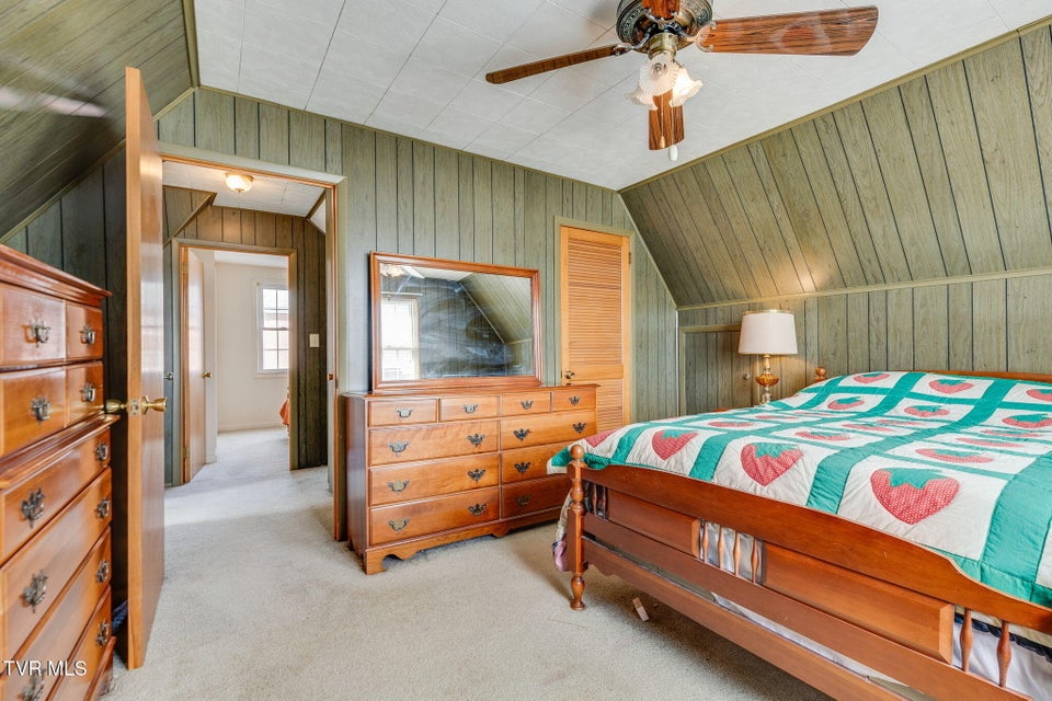 Photo #20: 902 Federal Street