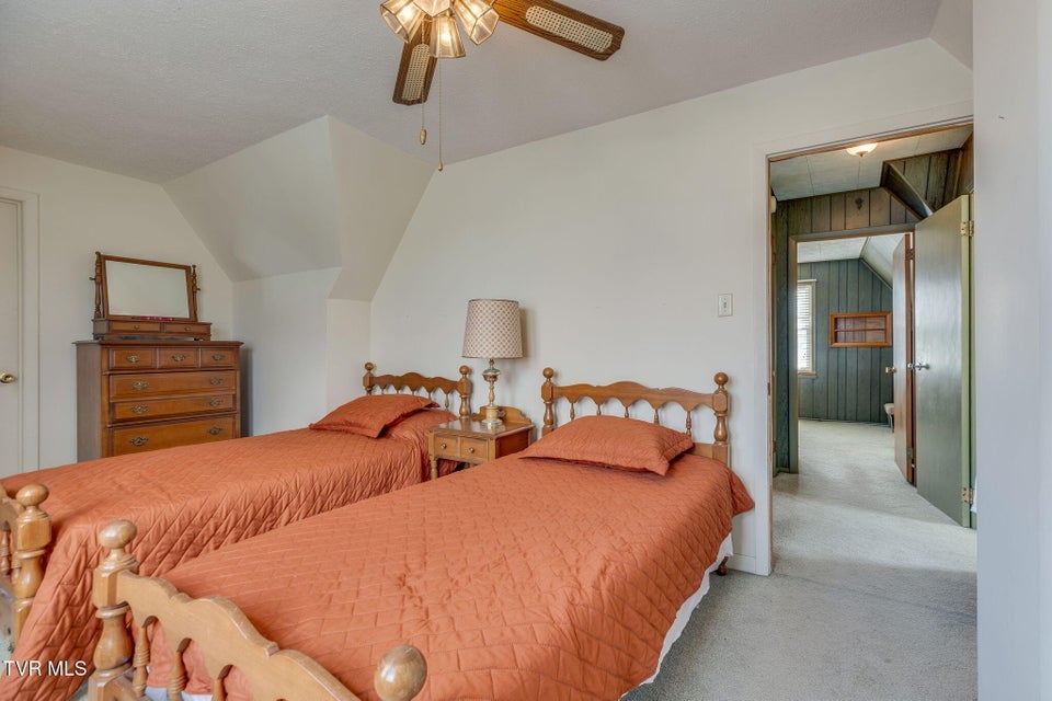 Photo #24: 902 Federal Street