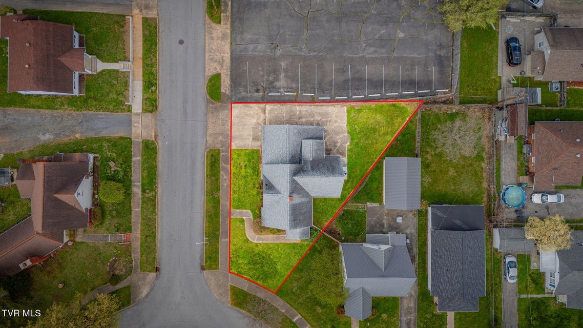 Photo #33: 902 Federal Street