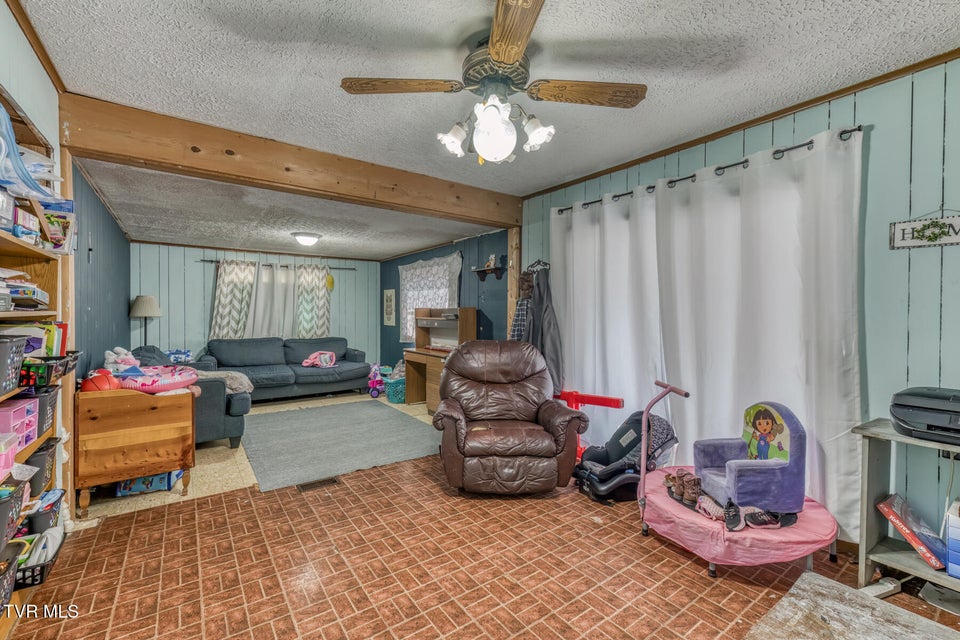 Photo #4: 880 Highway 44 