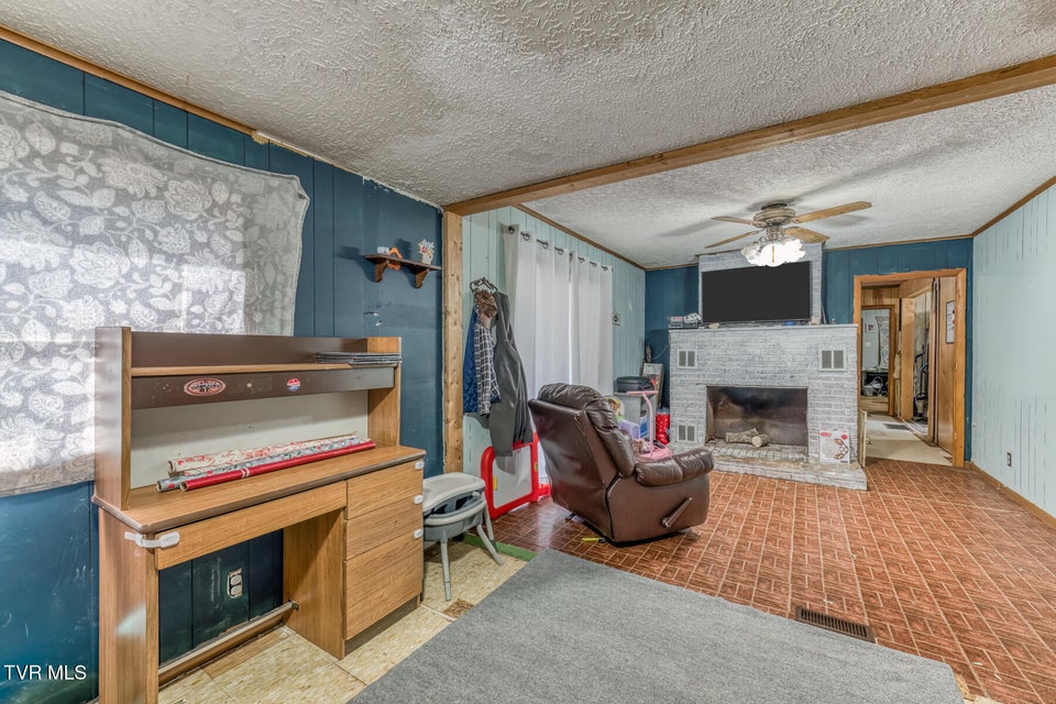 Photo #5: 880 Highway 44 