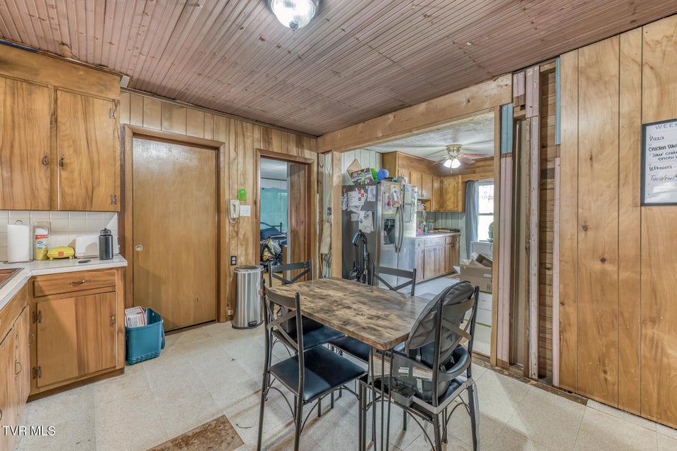 Photo #7: 880 Highway 44 