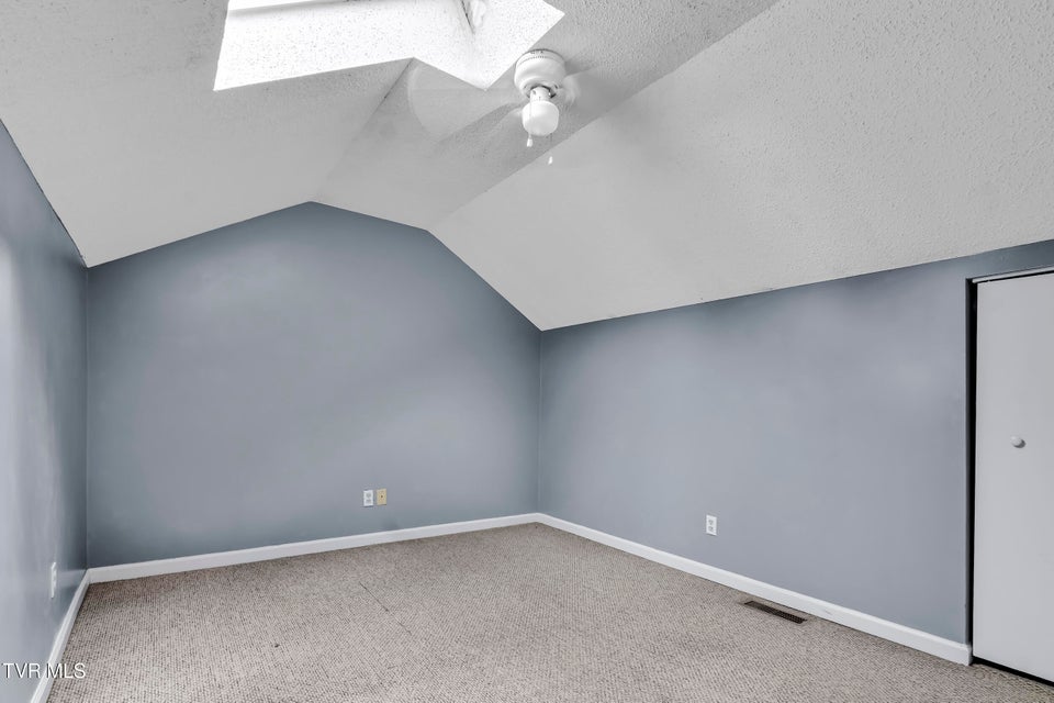 Photo #13: 2931 Broad Street