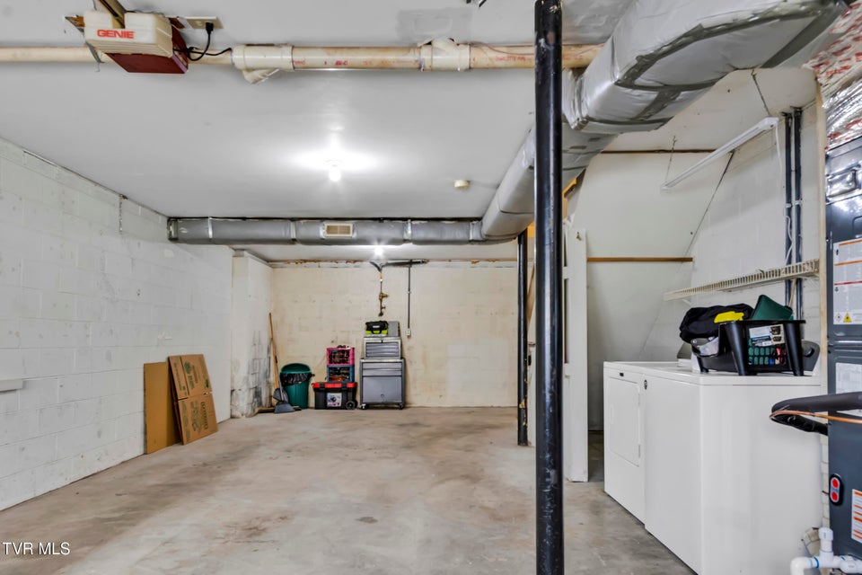 Photo #17: 2931 Broad Street