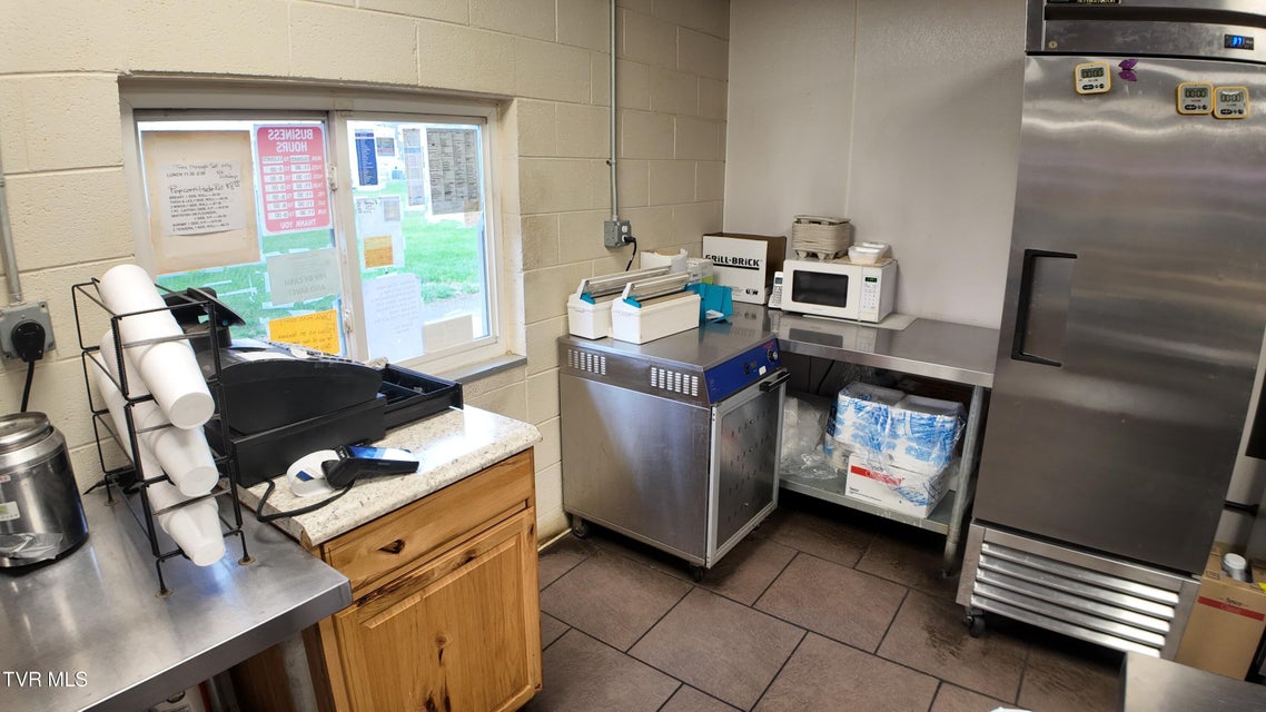 Photo #31: 693 Shady Street