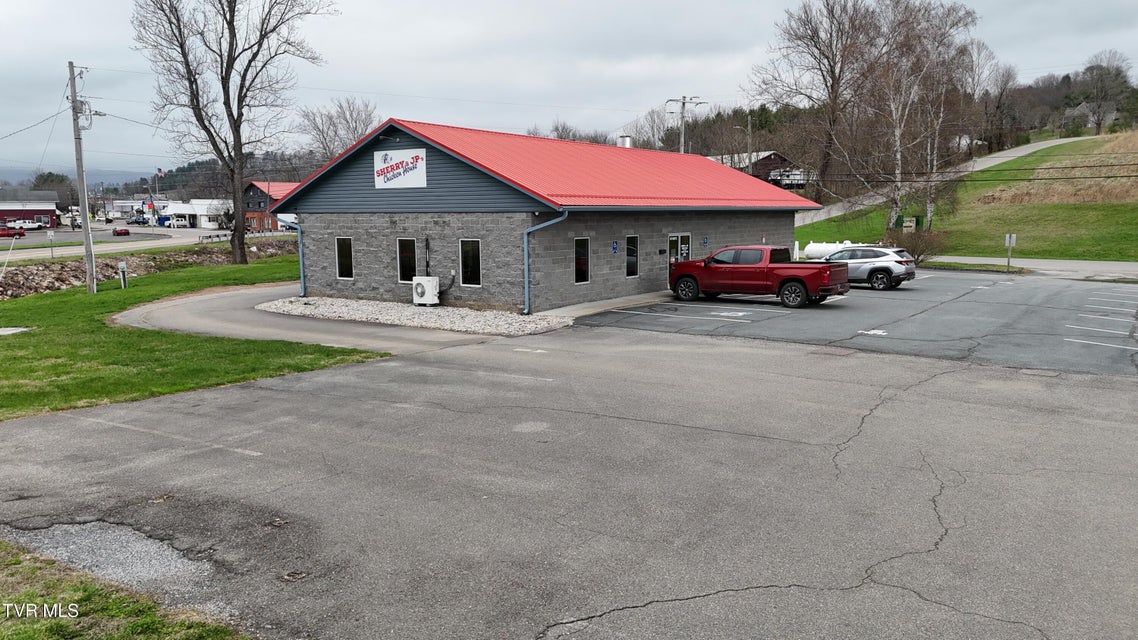 Photo #5: 693 Shady Street