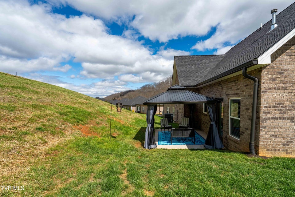 Photo #14: 226 Quiet Stroll Lane