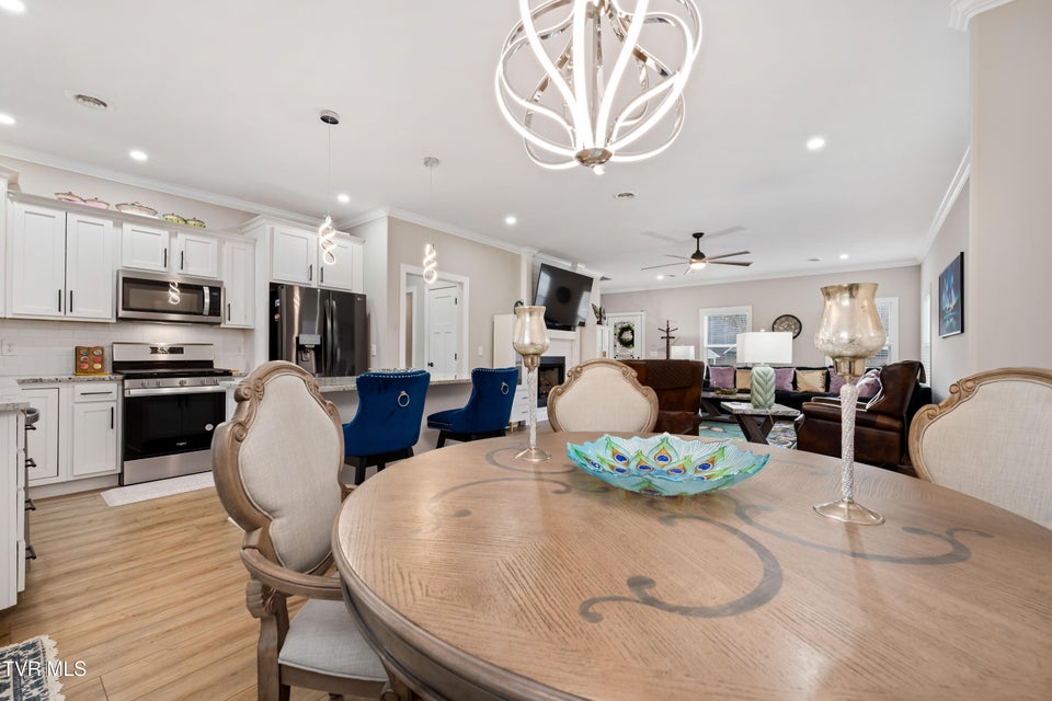 Photo #28: 226 Quiet Stroll Lane