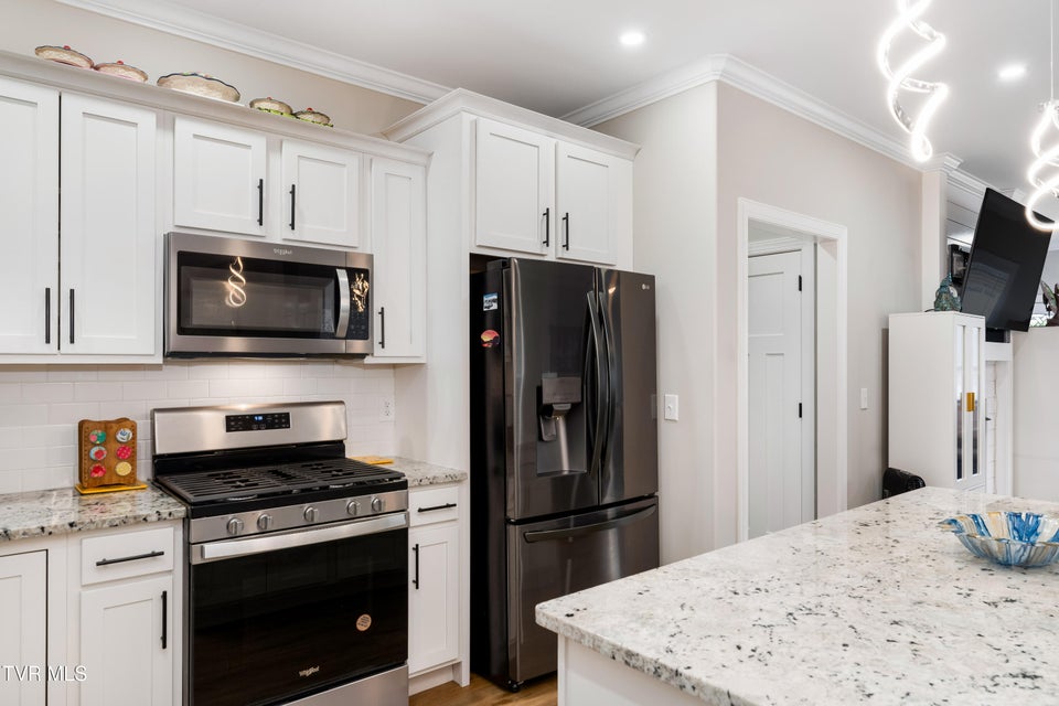 Photo #29: 226 Quiet Stroll Lane