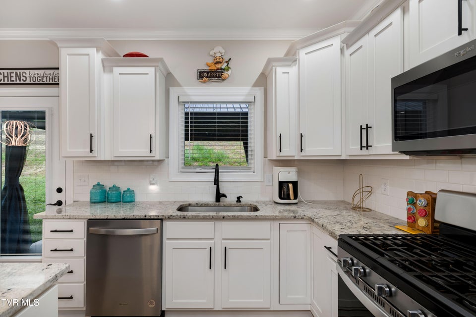 Photo #30: 226 Quiet Stroll Lane