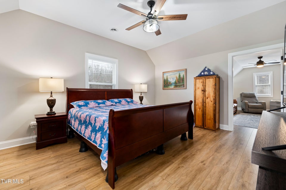 Photo #46: 226 Quiet Stroll Lane