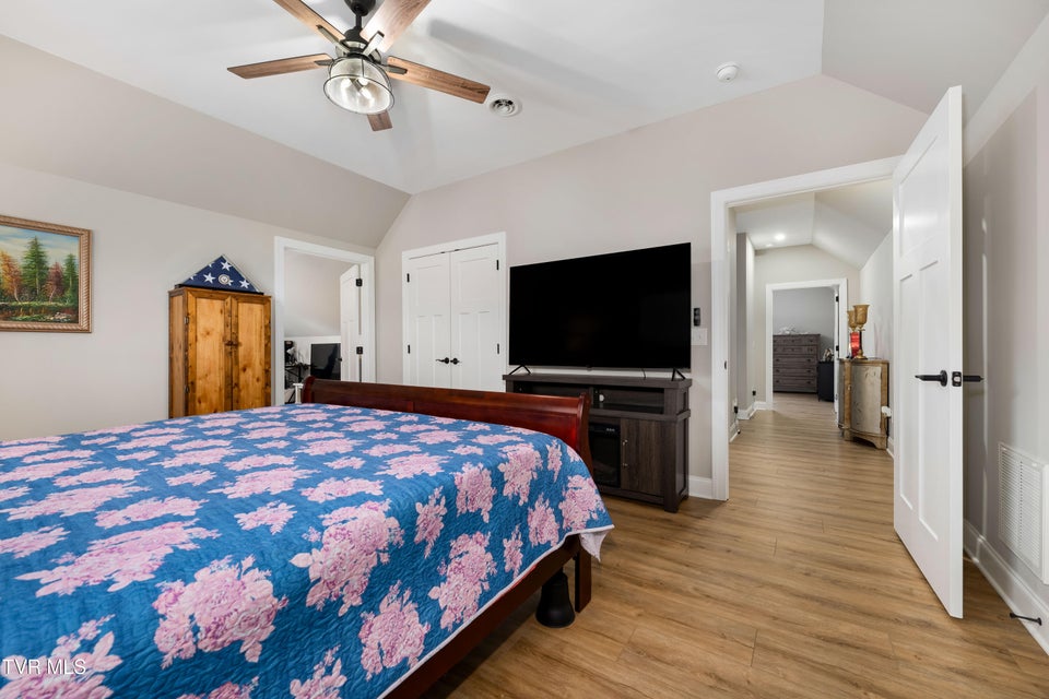 Photo #47: 226 Quiet Stroll Lane