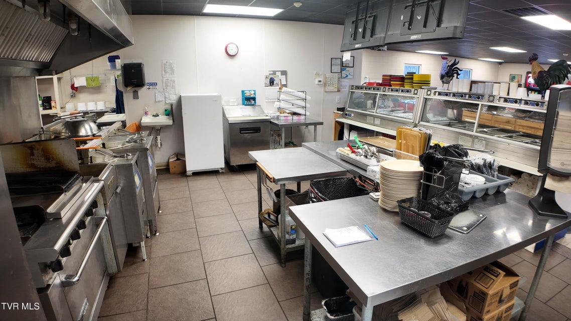 Photo #33: 693 Shady Street