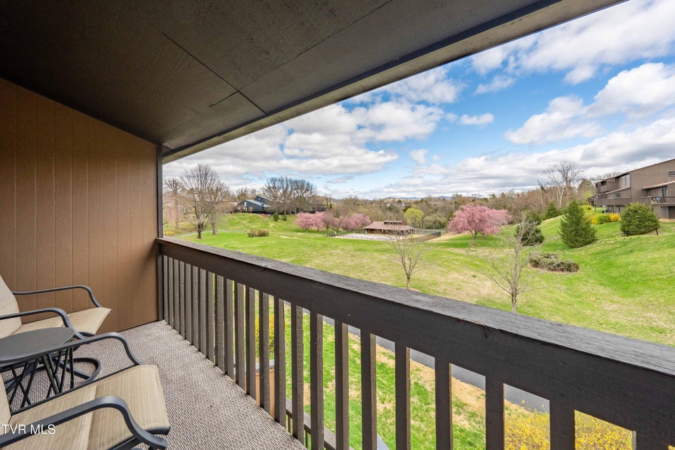 Photo #23: 548 Fleetwood Drive