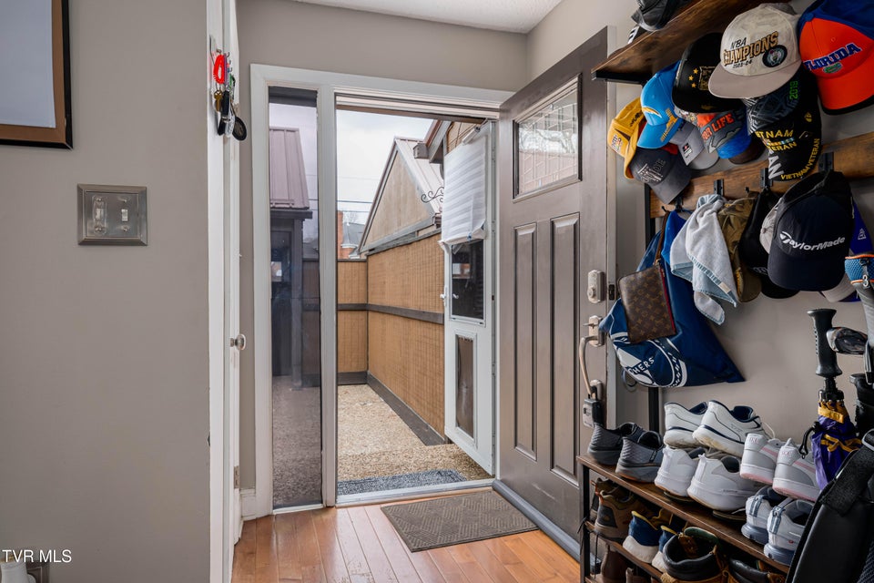 Photo #31: 548 Fleetwood Drive