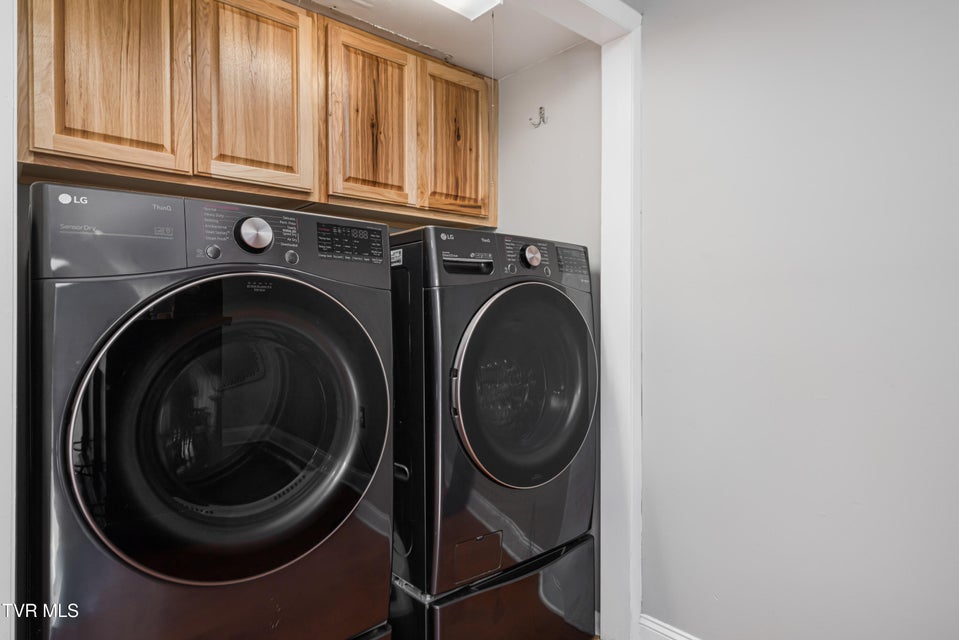 Photo #42: 548 Fleetwood Drive