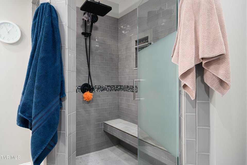 Photo #46: 548 Fleetwood Drive