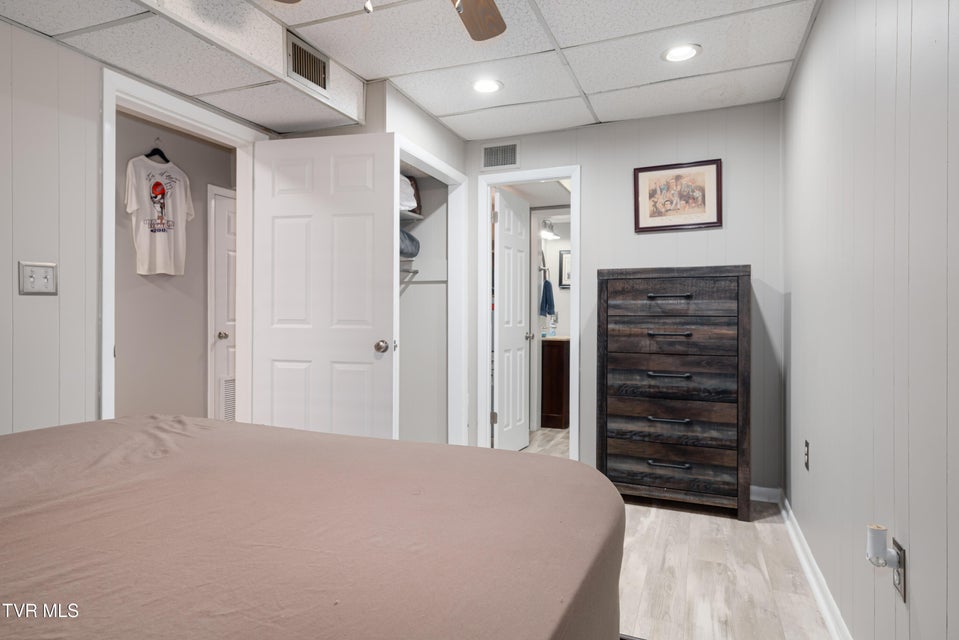 Photo #50: 548 Fleetwood Drive