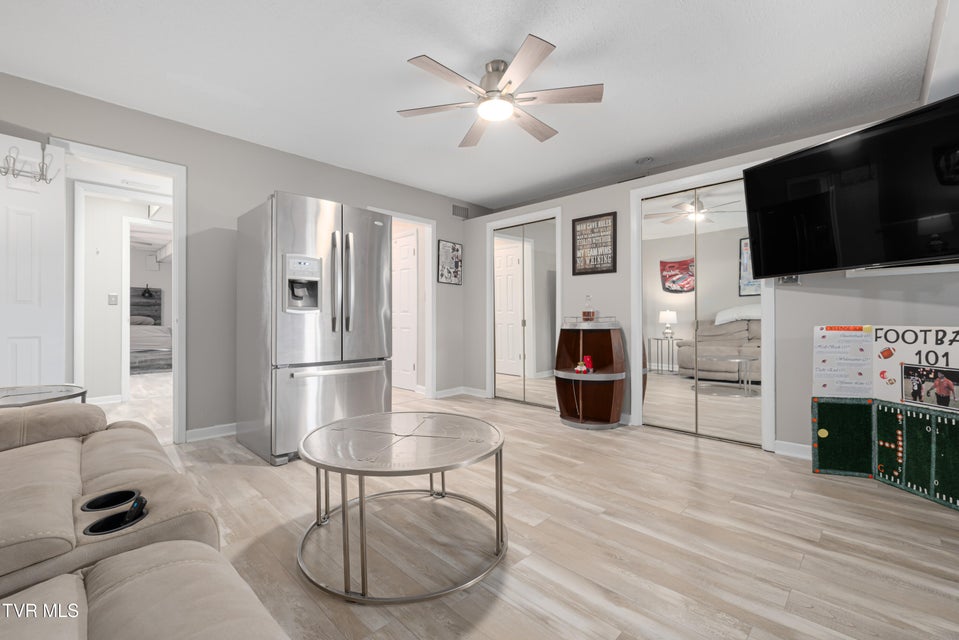 Photo #52: 548 Fleetwood Drive