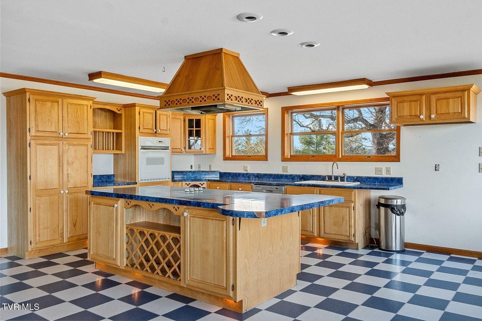 Photo #9: 449 Chuckey Overlook 