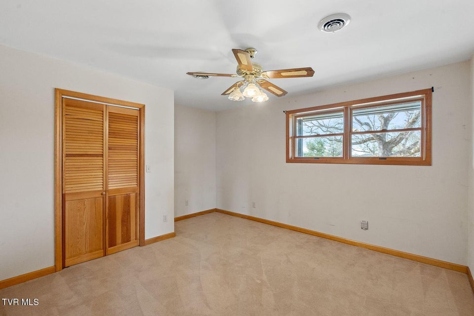 Photo #18: 449 Chuckey Overlook 