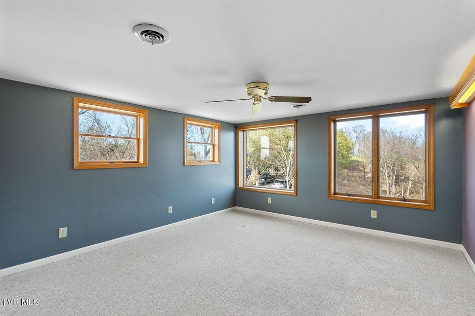 Photo #28: 449 Chuckey Overlook 