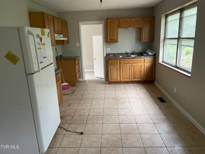 Photo #3: 1301 Blackburn Drive