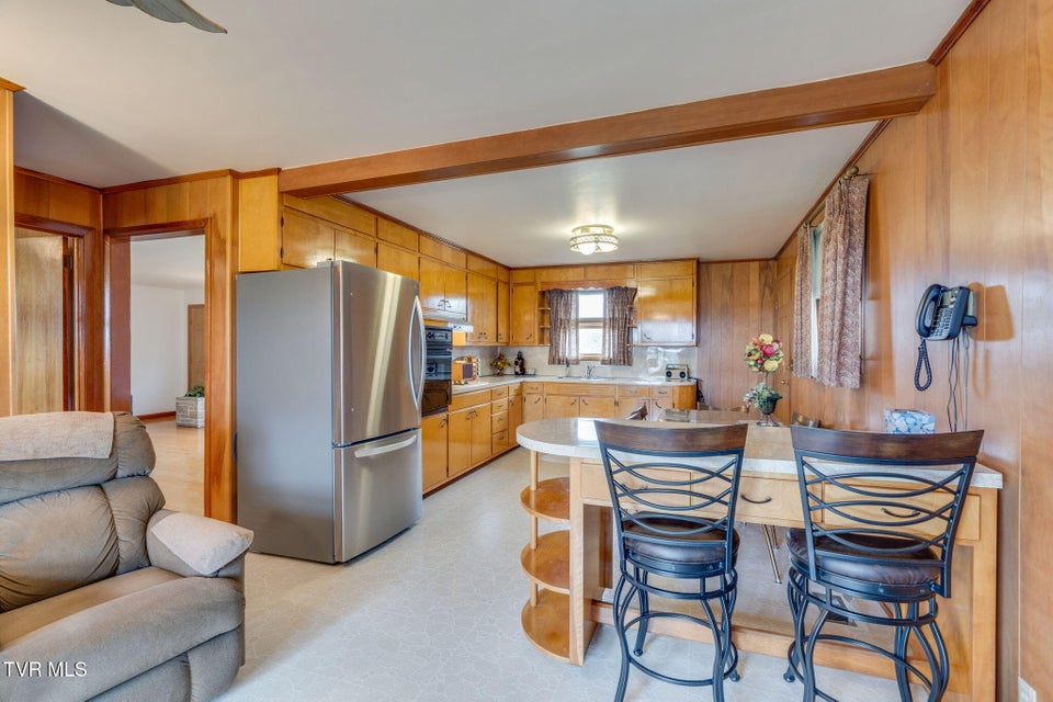 Photo #9: 801 Mimosa Drive