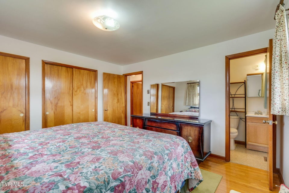 Photo #14: 801 Mimosa Drive