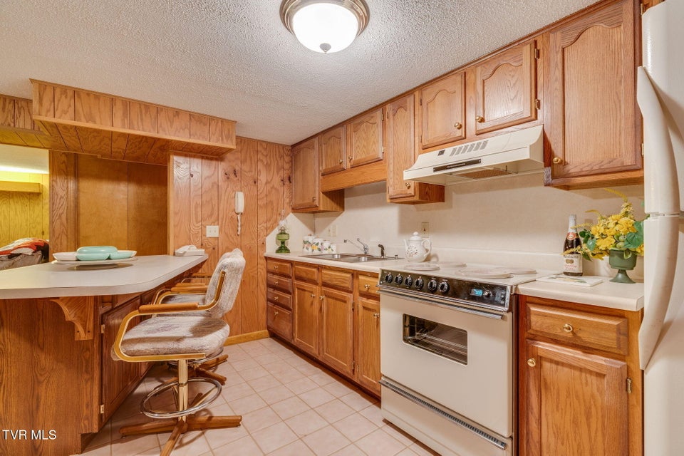 Photo #23: 801 Mimosa Drive