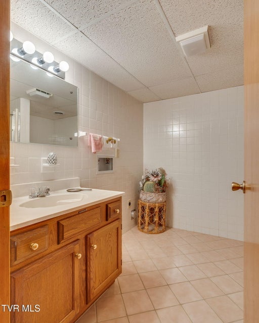 Photo #30: 801 Mimosa Drive