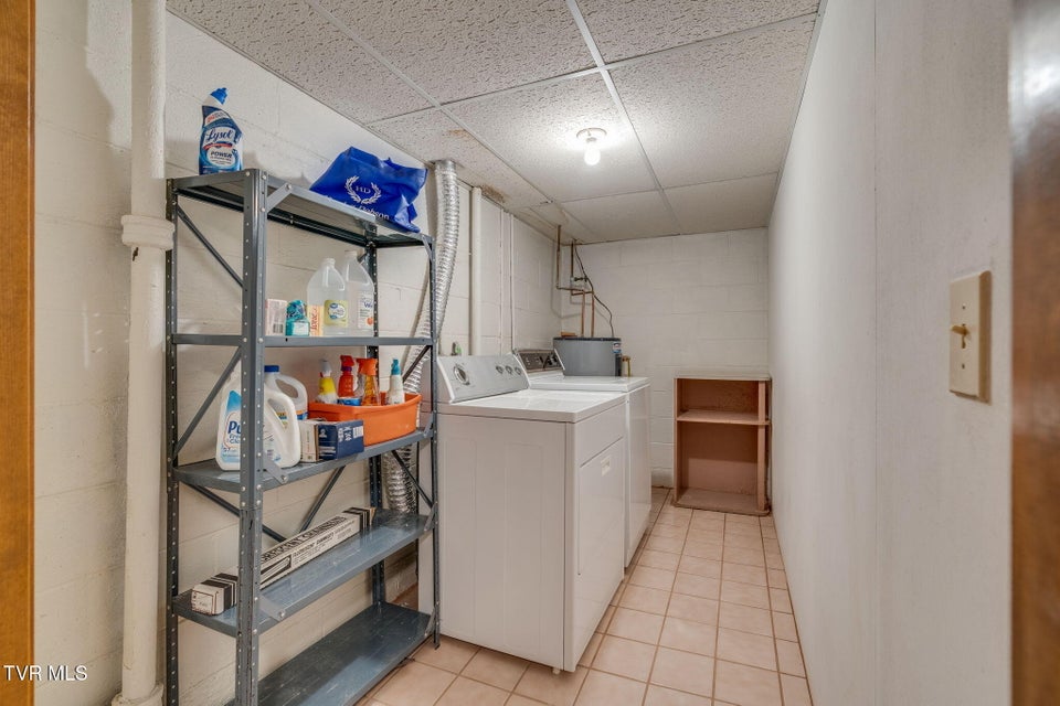 Photo #31: 801 Mimosa Drive