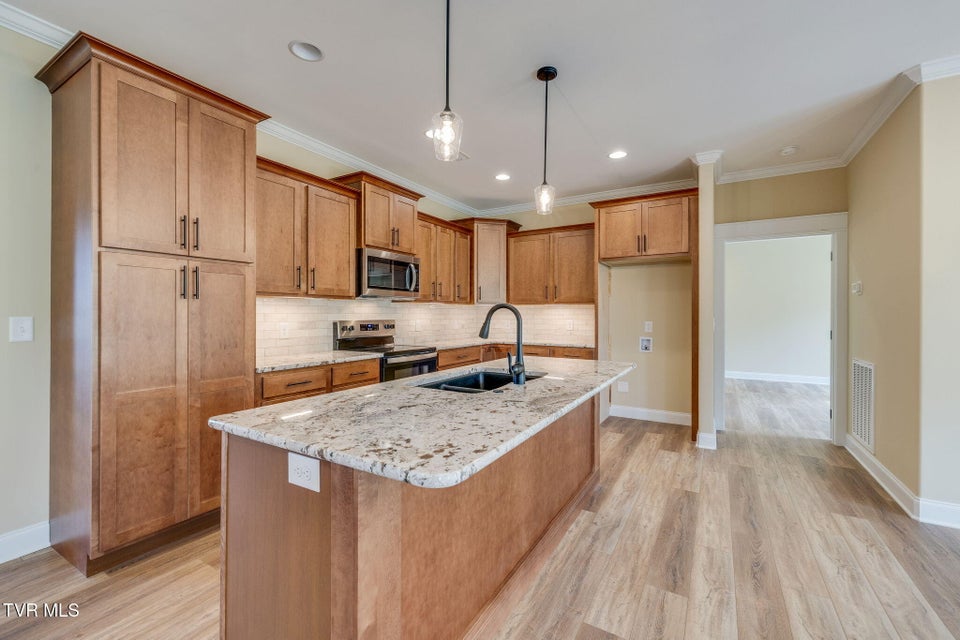 Photo #10: 518 Middays Rest