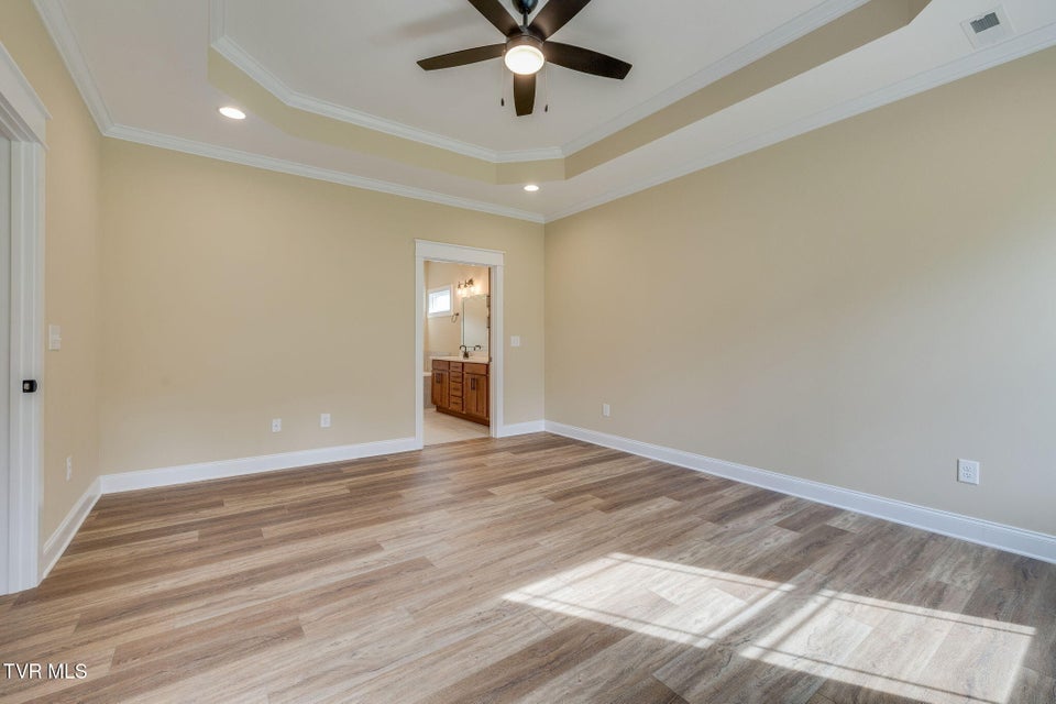 Photo #13: 518 Middays Rest